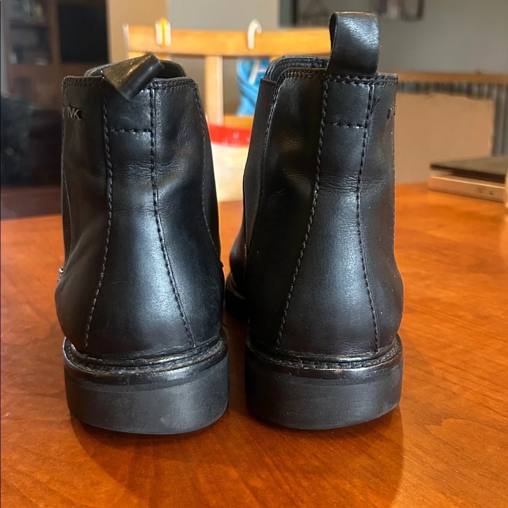Michael Kors Hudson black size 8.5 Leather Boots